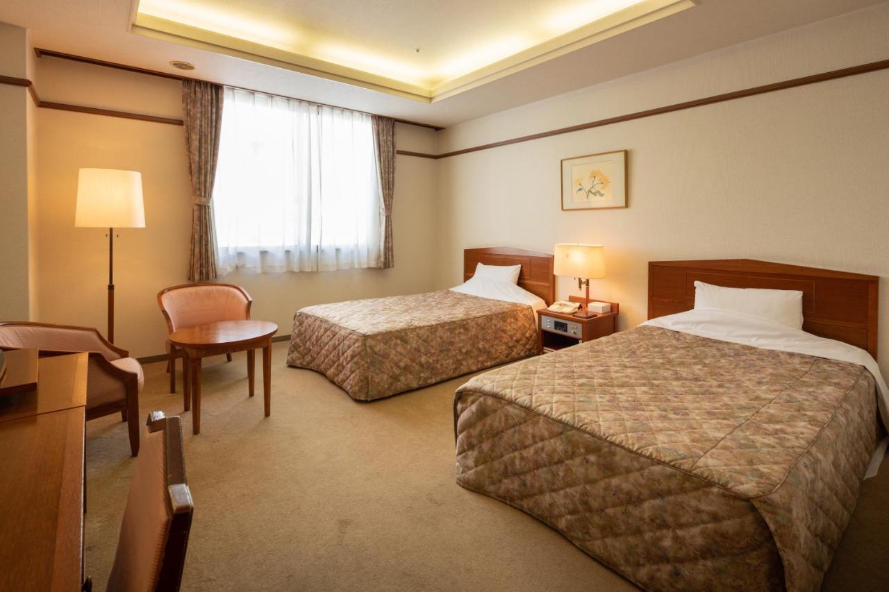 Hotel Danrokan Kōfu Exteriör bild