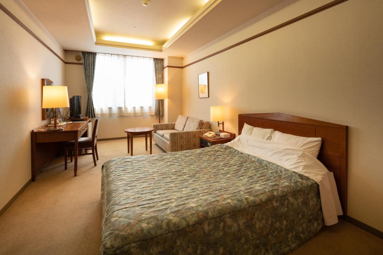 Hotel Danrokan Kōfu Exteriör bild